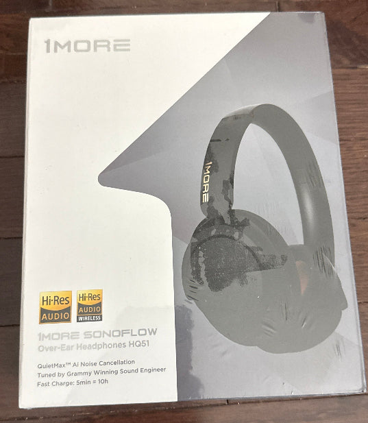 1more Sonoflow HQ51 over ear headphones