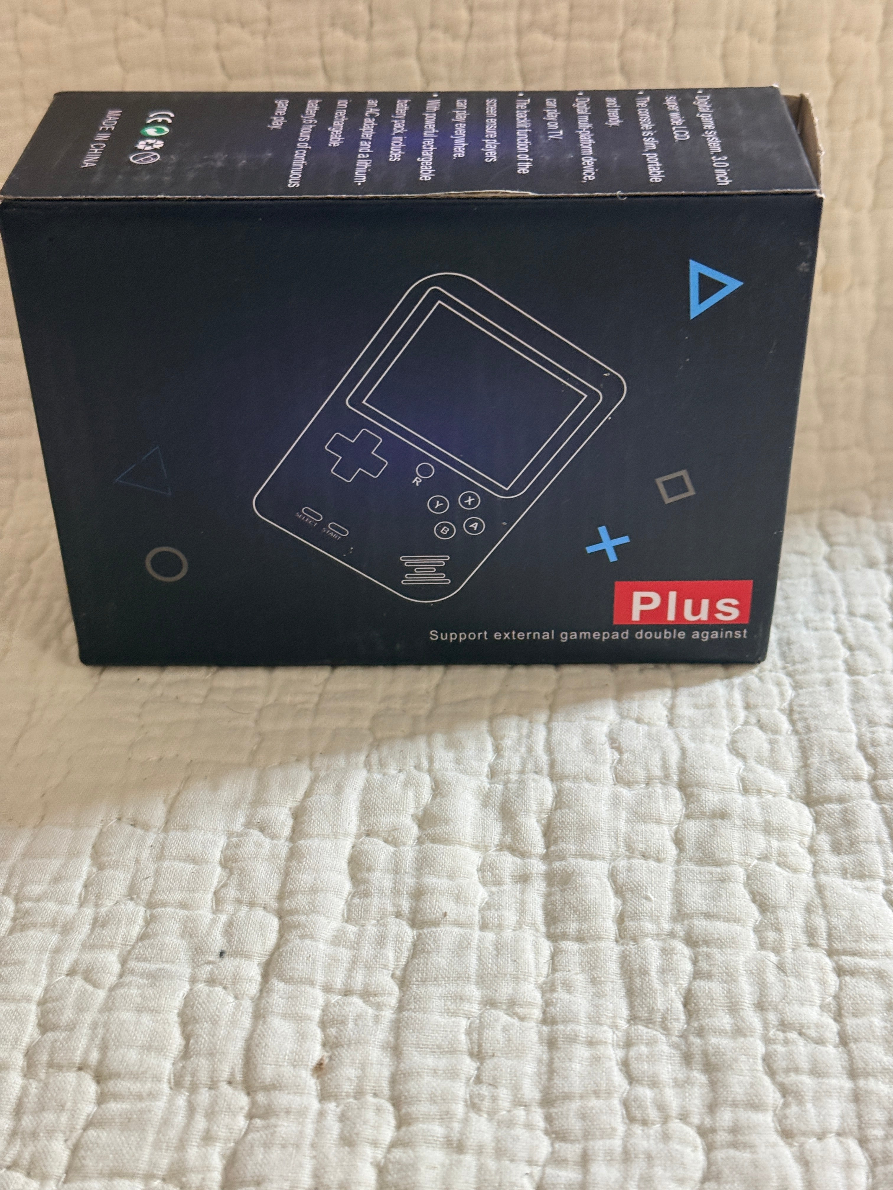 Plus Handheld Retro — box