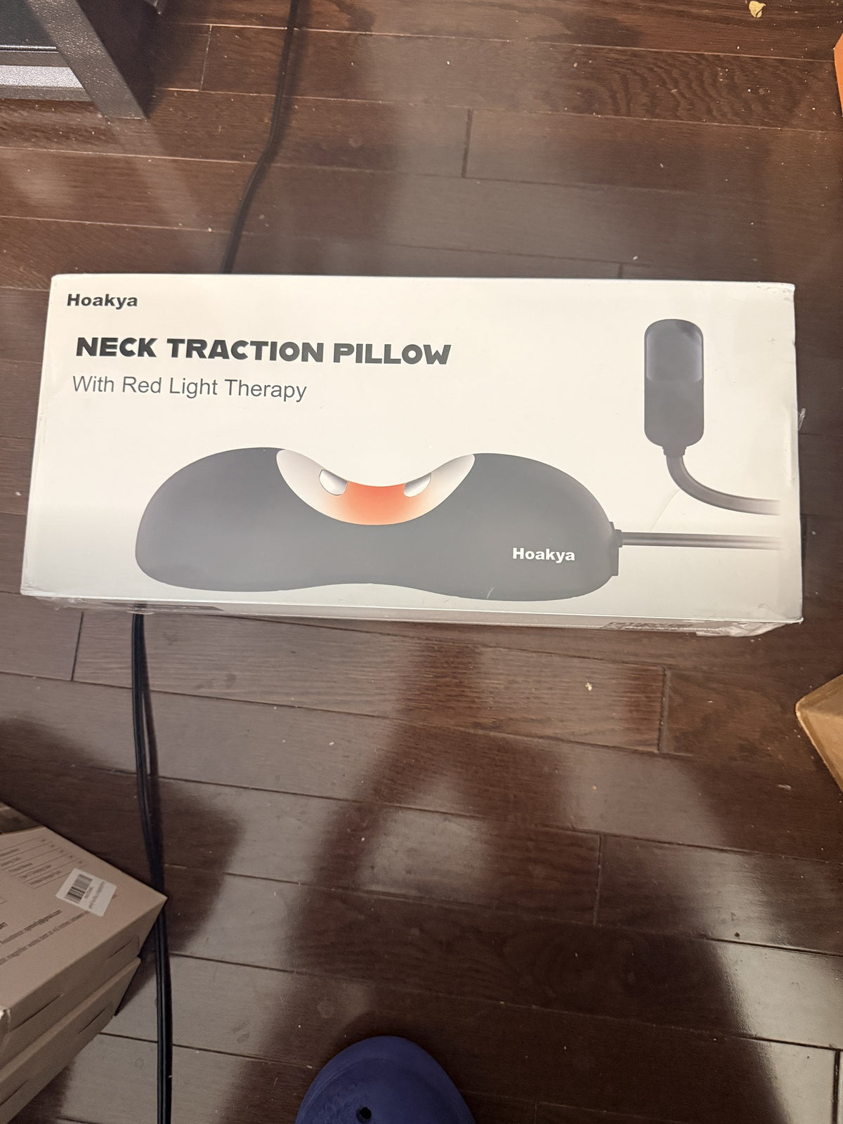 Hoskya Neck Traction Pillow with Red Light Therapy