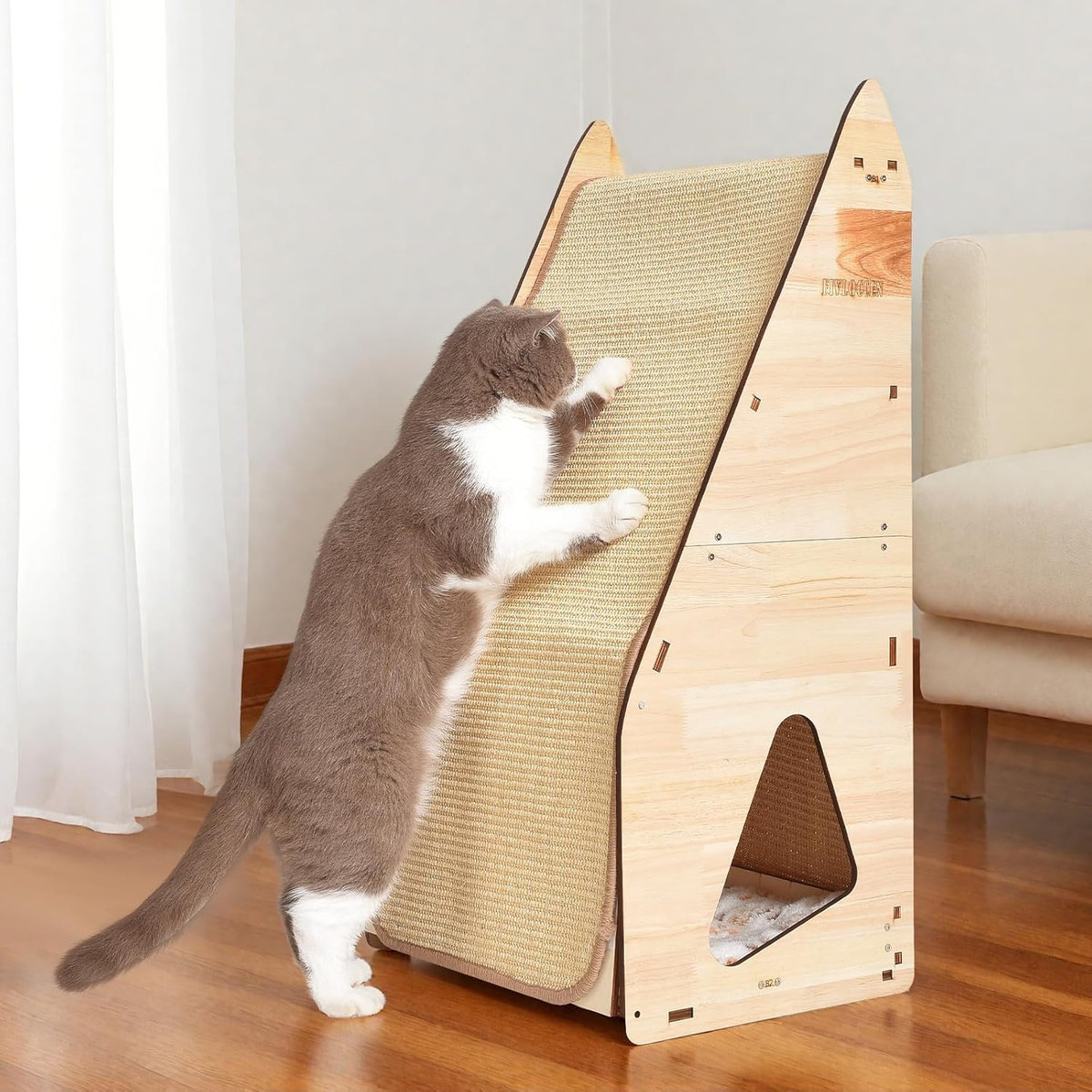 Multi-level cat tree with sisal posts