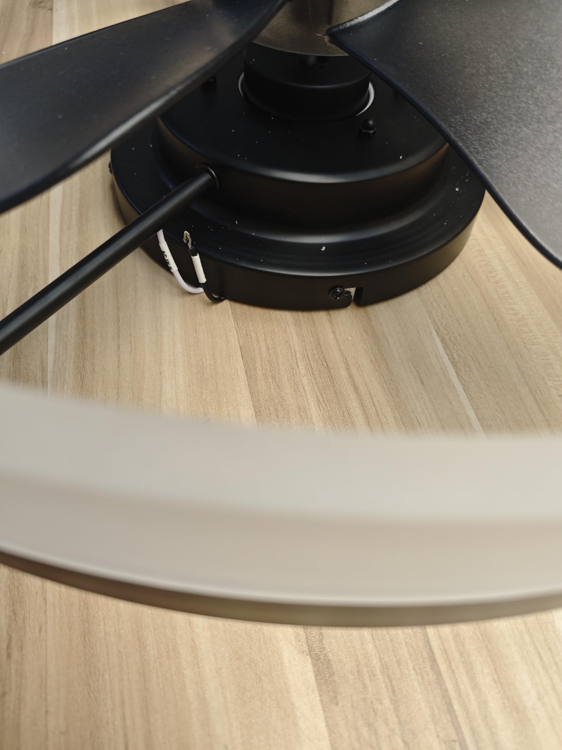 MOTCTQVD Ceiling Fan Light 3000K-6000K Dimmable 3-Color