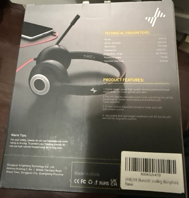 Eaglend EH01 Headset is the perfect accessory for your computer or laptop. With its USB and 3.5mm connectivity options,