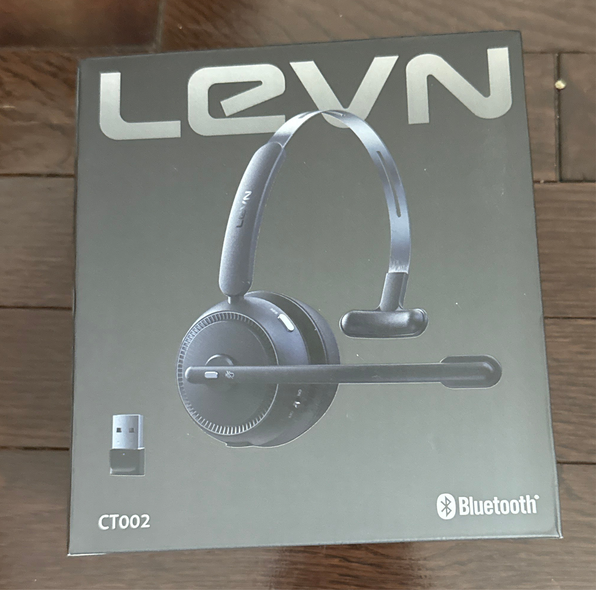 LEVN Wireless Headset with Microphone & Mute Button CT002