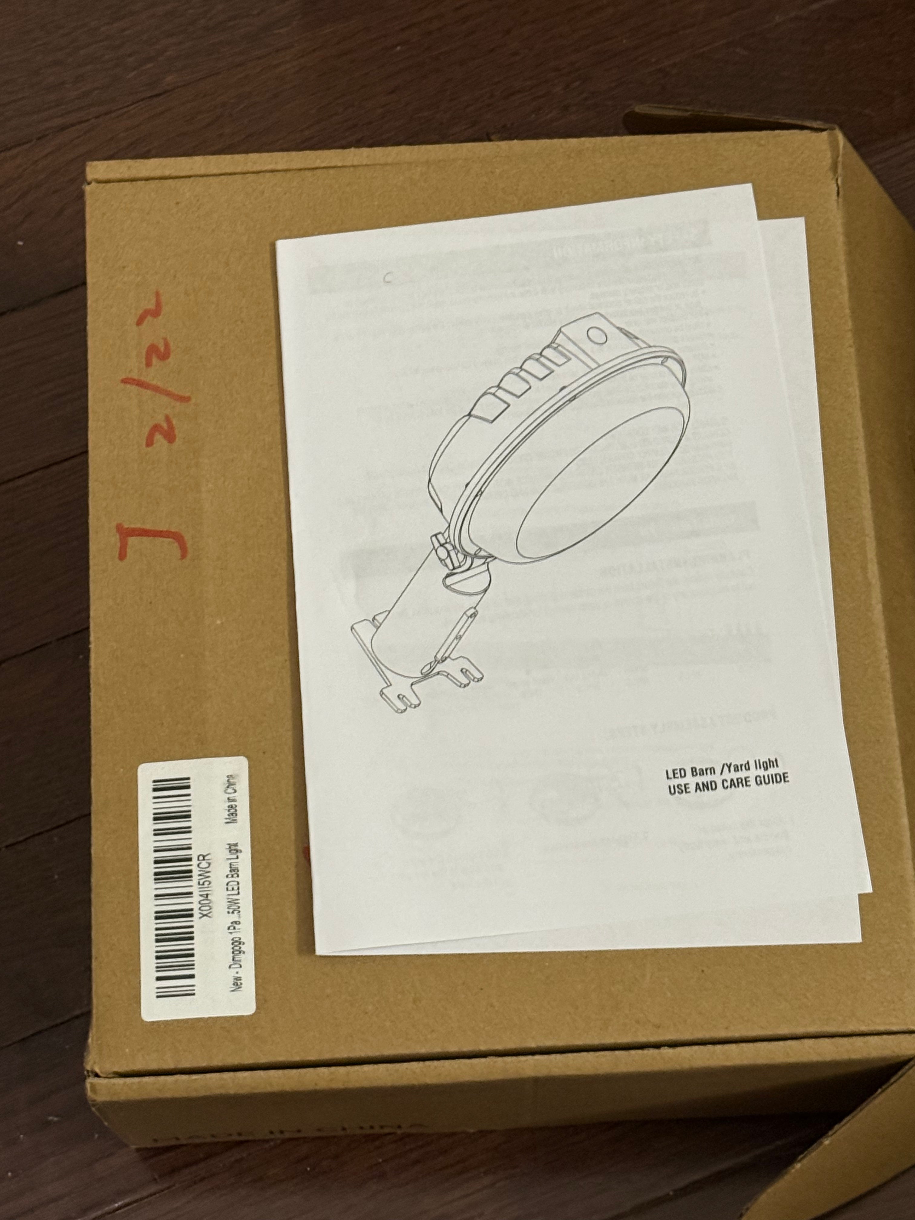 The Leddictive 50W LED Barn Light delivers 7,500 lumen