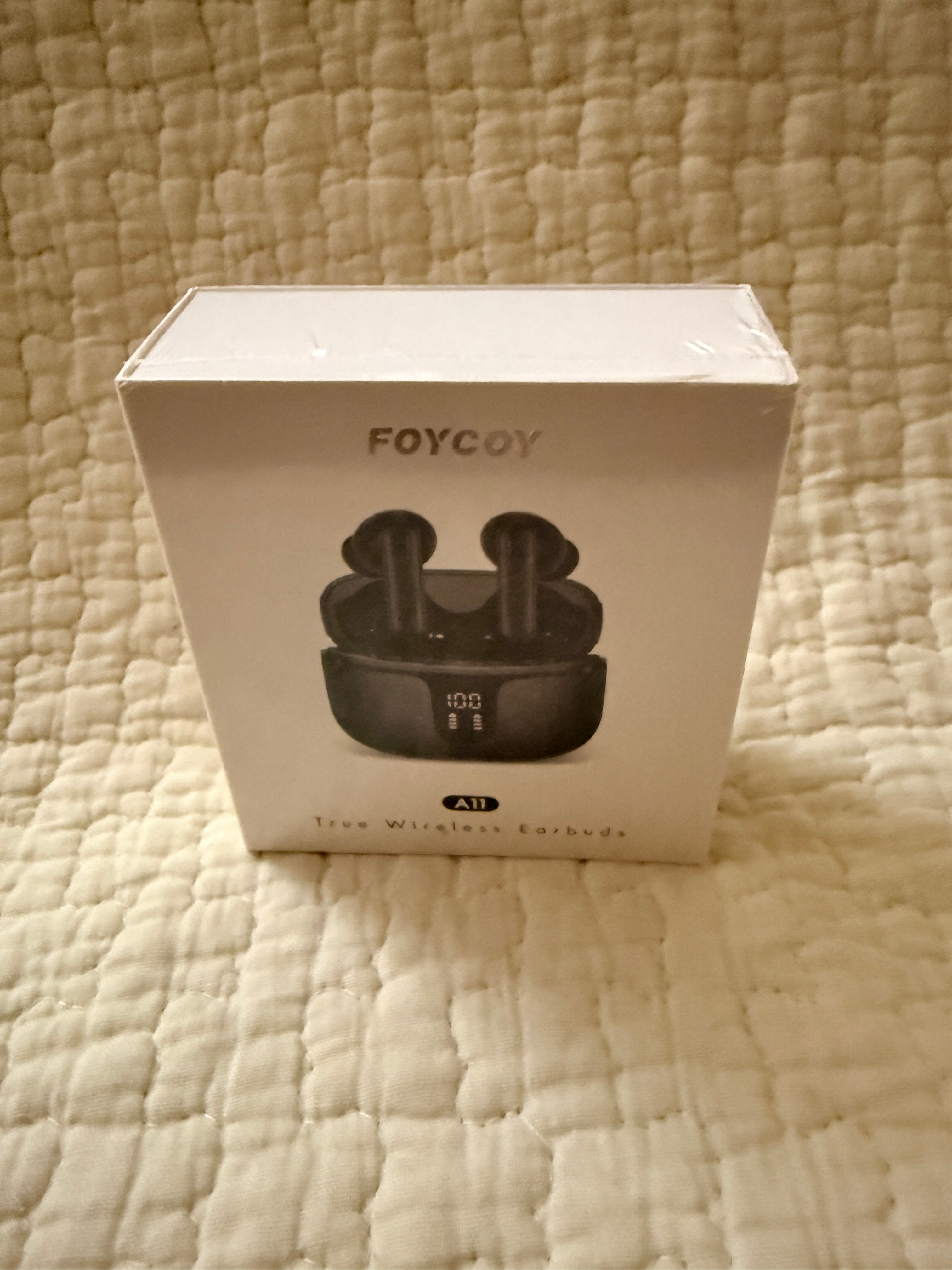 FOYCOY A8 True Wireless Earbuds AirPods-Style Digital Display Case