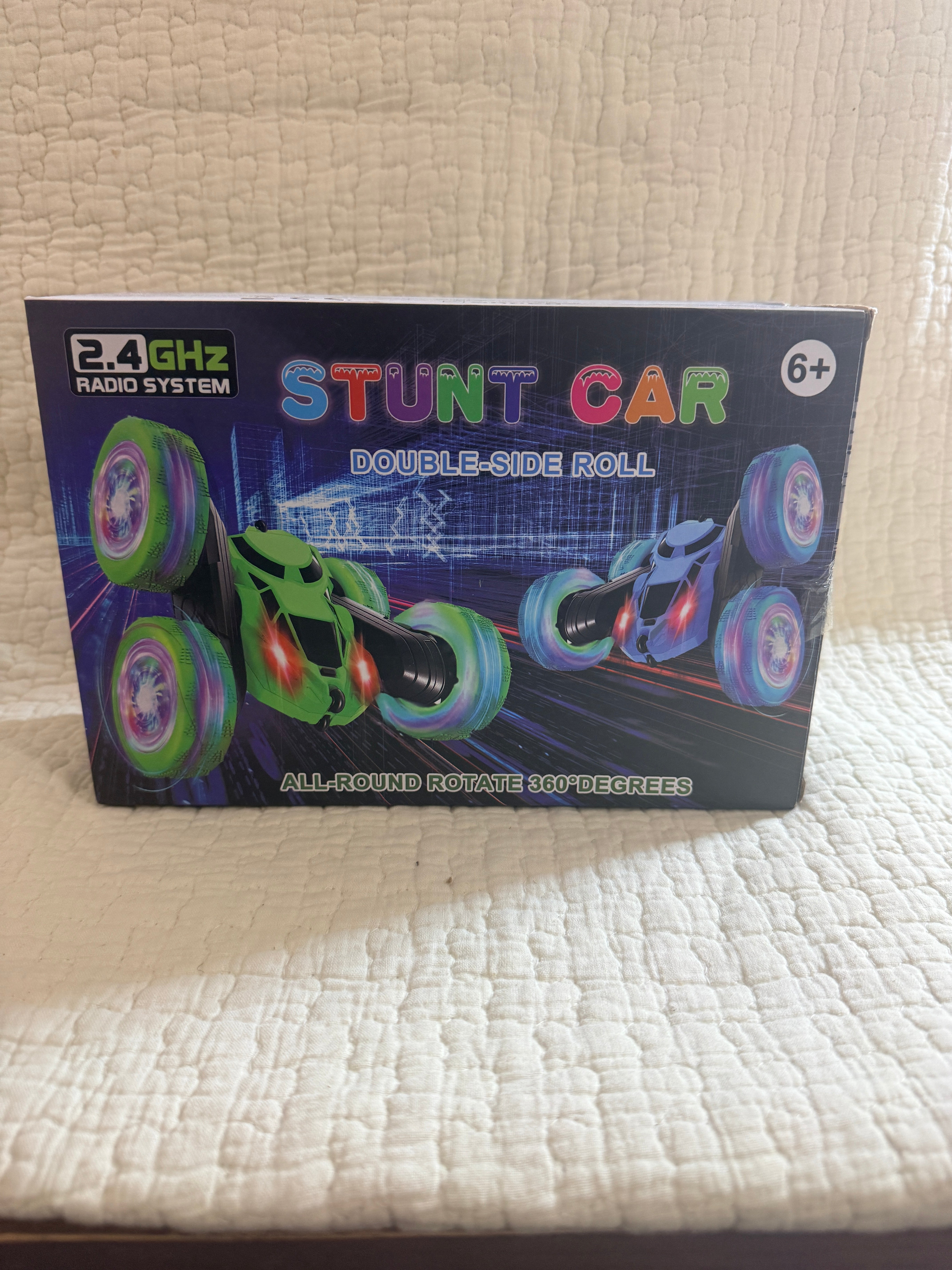 RC Stunt Car Double Side Roll 2.4GHz 360 Rotate 4x4 Green Ages 6+